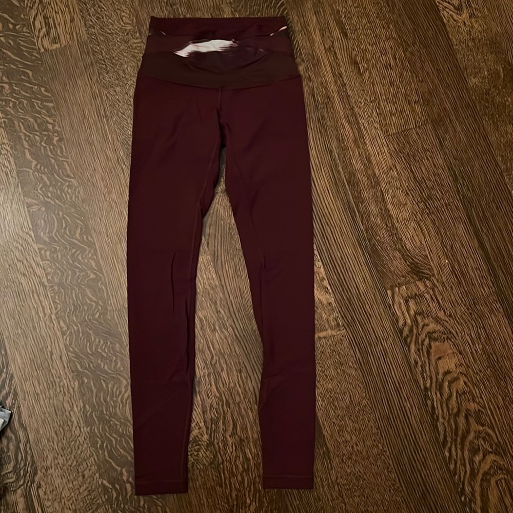 Lululemon High waisted maroon leggings size 6